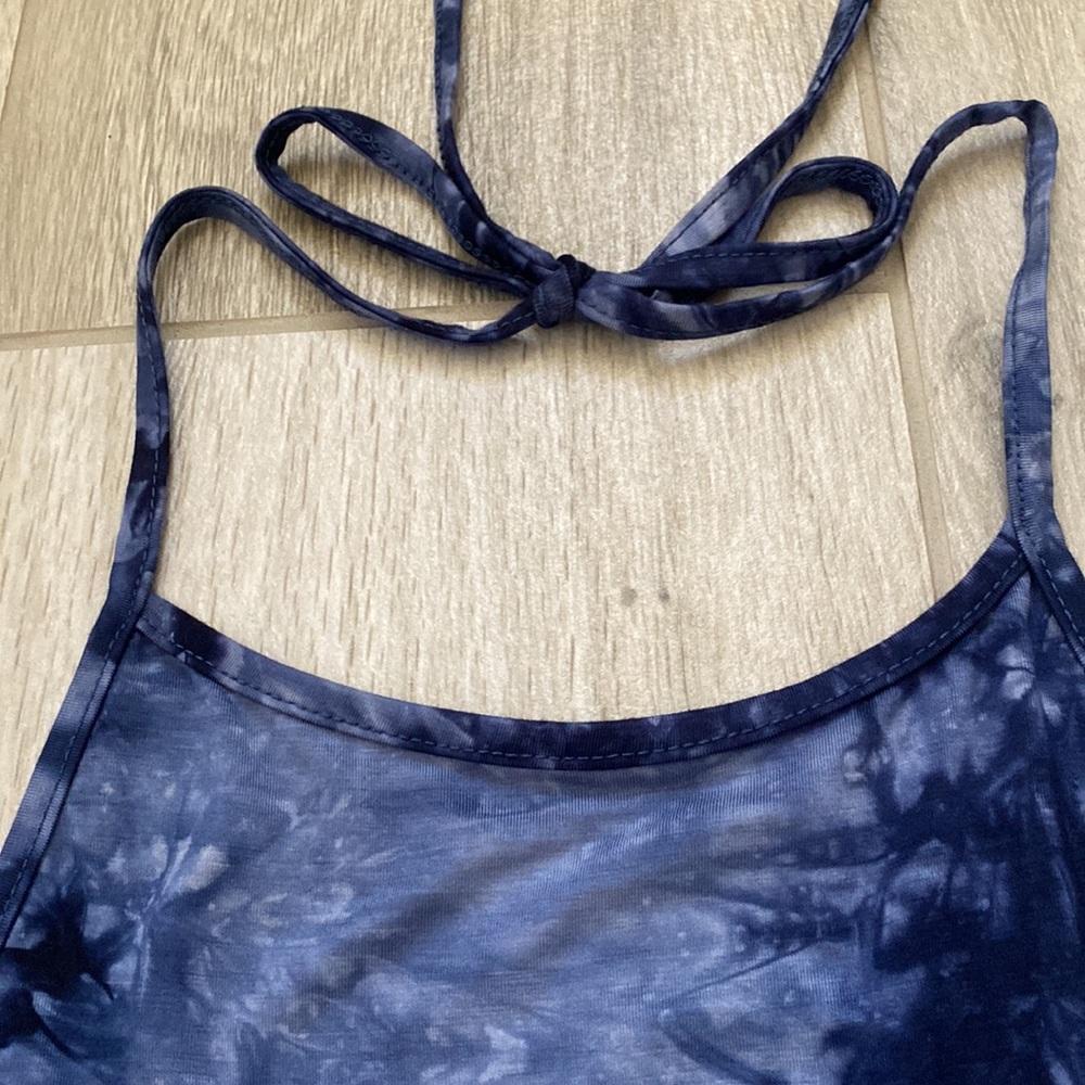Shades of Blue Tie Dye Halter Top With Tie Neck Size Small - Picture 4 of 8